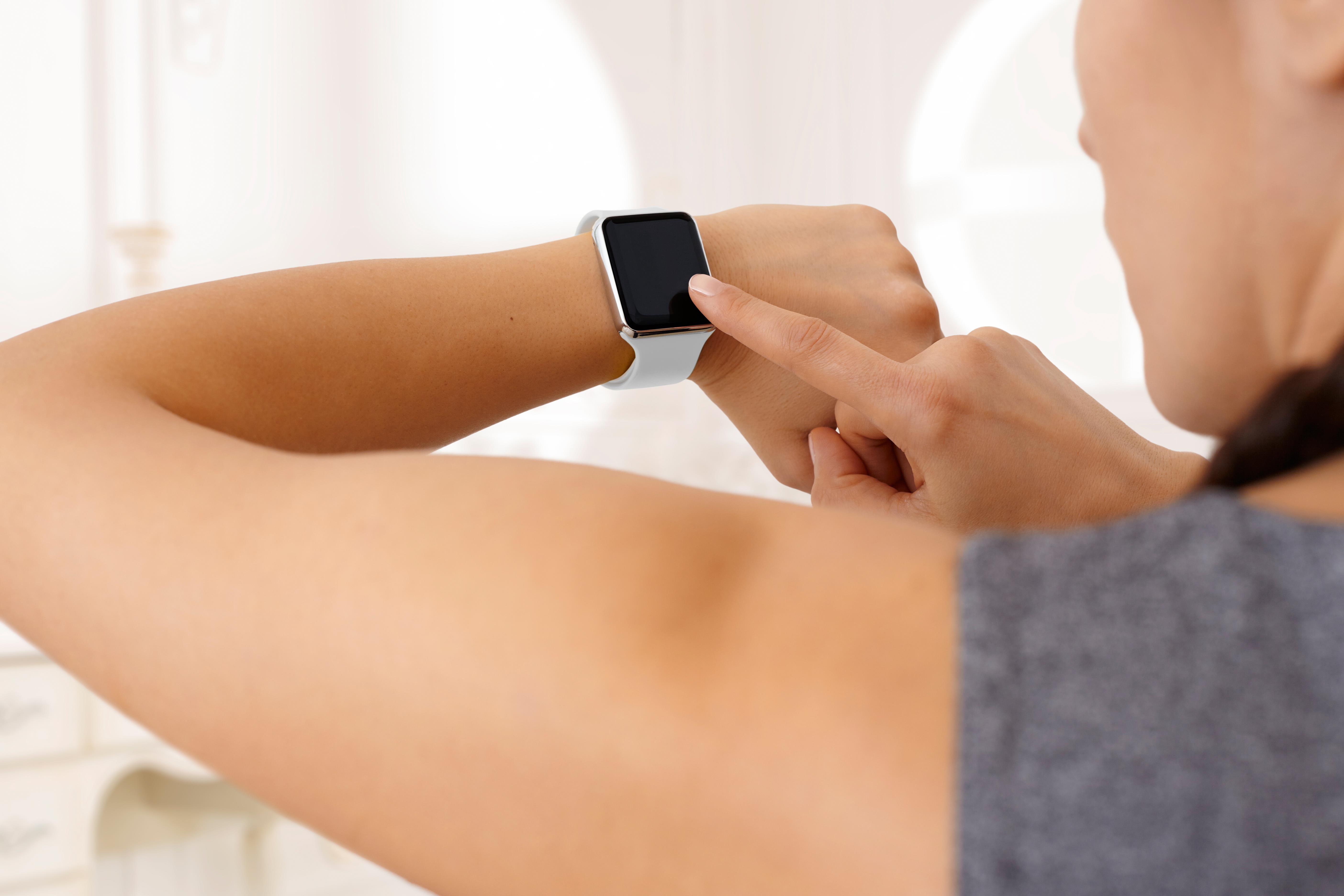 Apple Watch on wrist of lady ()