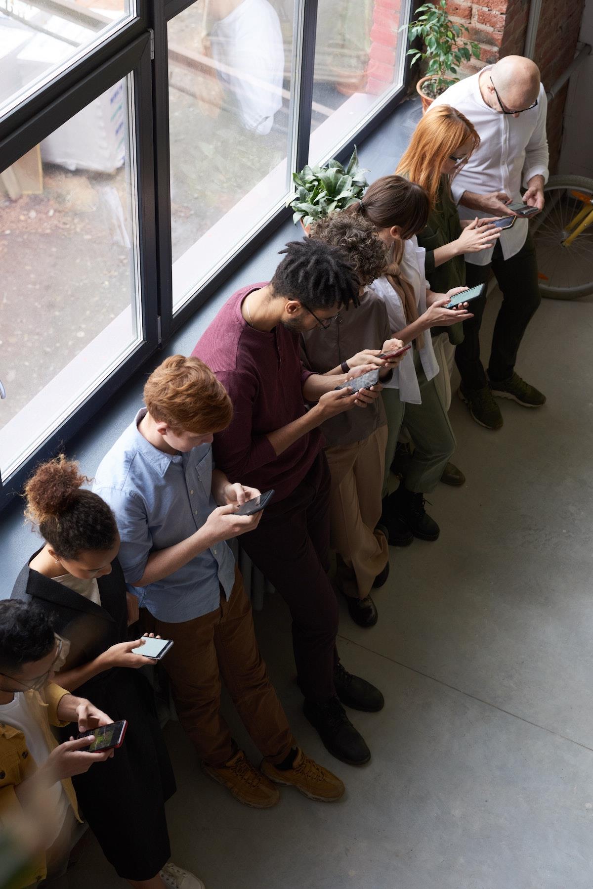 mobiles ()