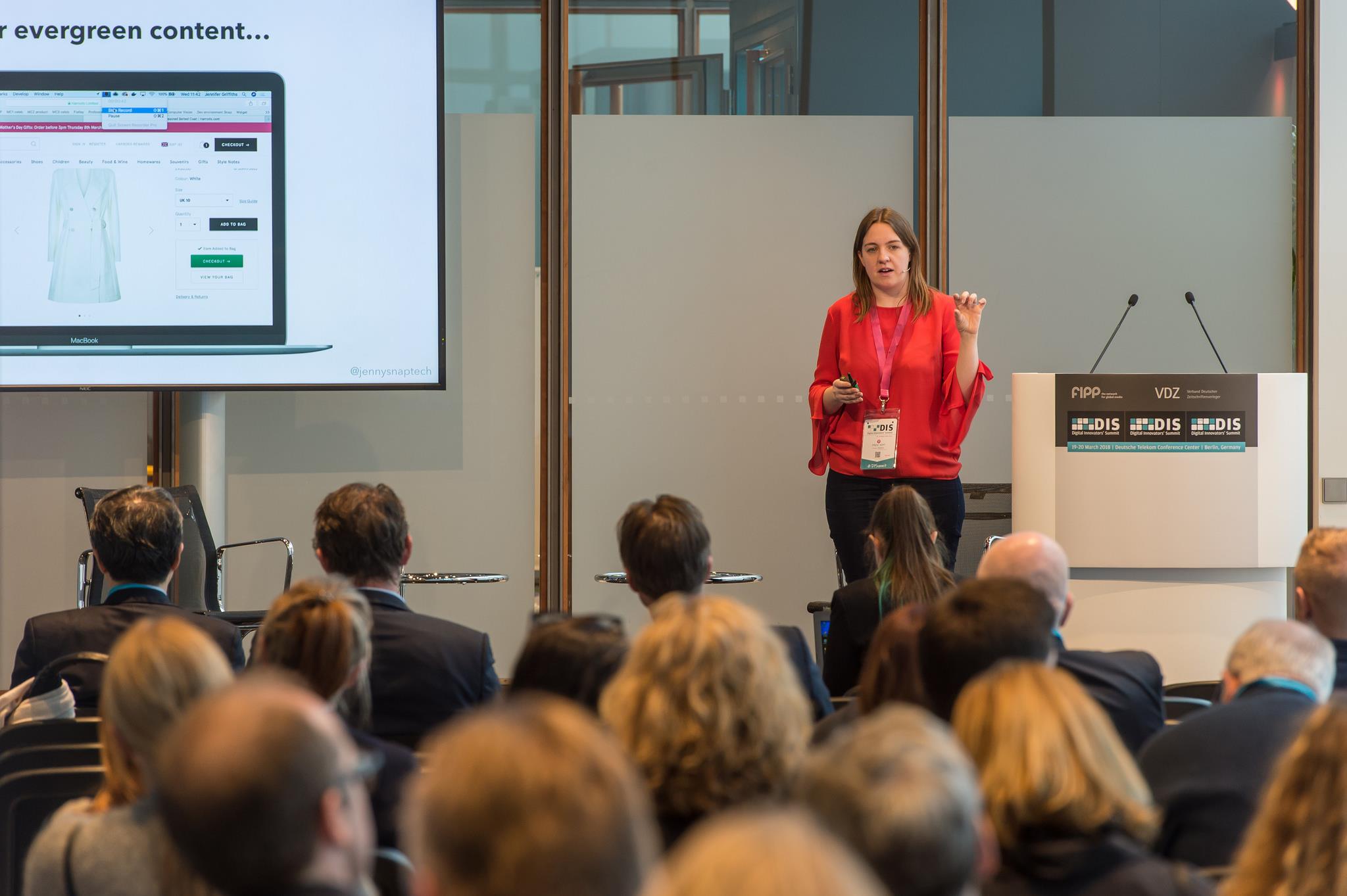 Snap tech Jenny Griffiths DIS ()