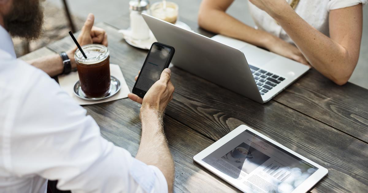 media mobile devices header ()