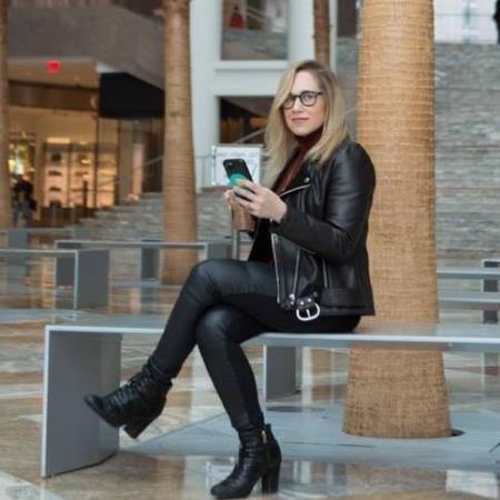 Melissa Rosenthal ()