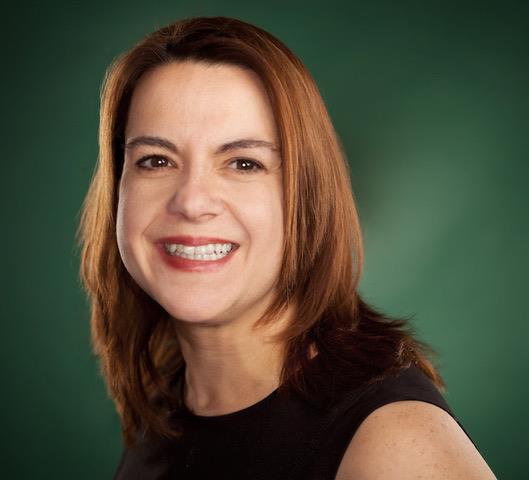 Kelly Erb headshot ()