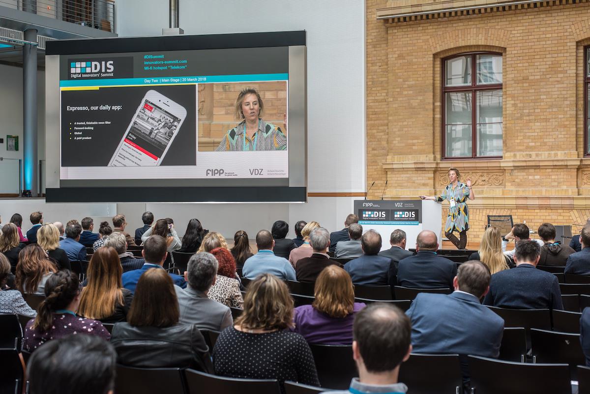 Lucy Rohr The Economist ()