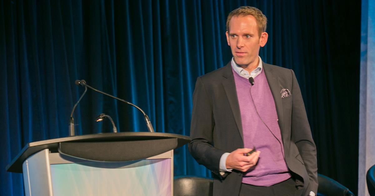 Dominik Grau header ()