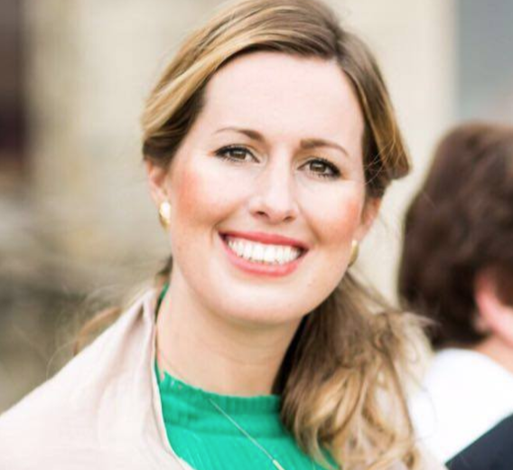 Alice Zimmmermann ()