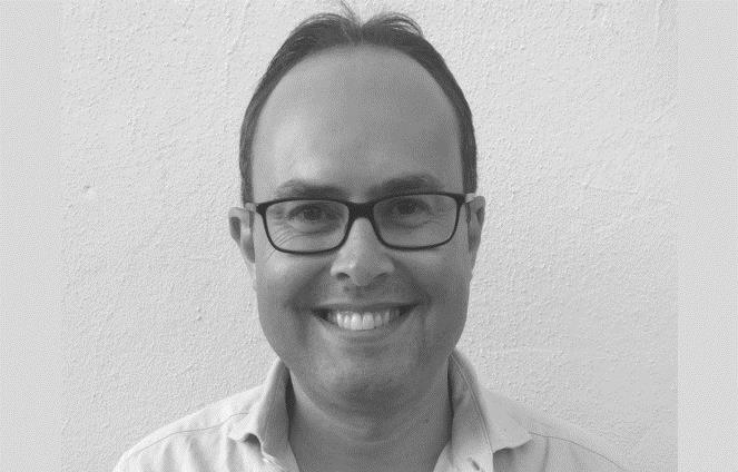 Richard Pattinson ()